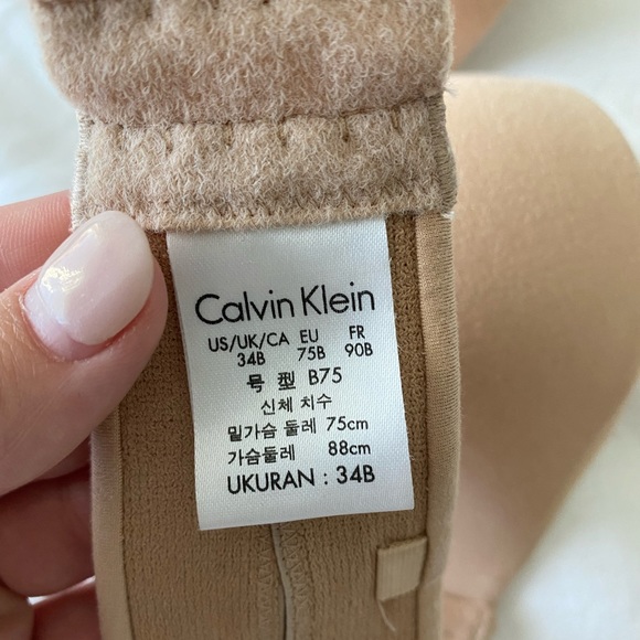 Calvin Klein Strapless Bra - Picture 3 of 4